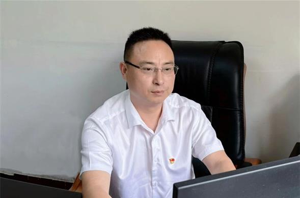 Z6尊龙凯时集团2025年度“两优一先”风采展——优秀党务工作者